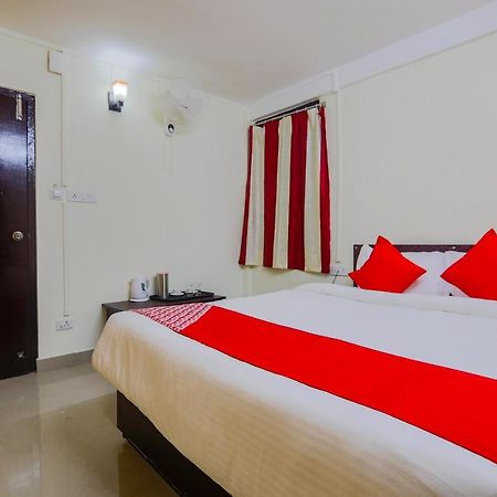 Oyo 18759 Nirvana Guest House 실롱 외부 사진