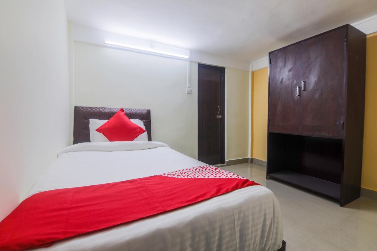 Oyo 18759 Nirvana Guest House 실롱 외부 사진